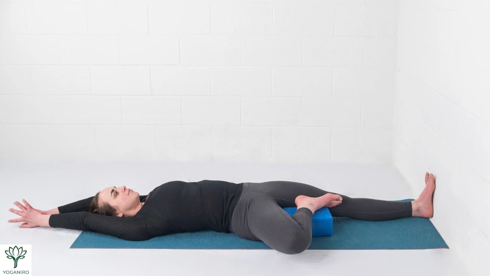 Feet to Head Pose Sirsa Padasana extreme yoga backbend